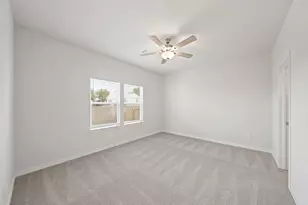 2402 Forshire Rd, Conroe, TX 77306 - Photo 10