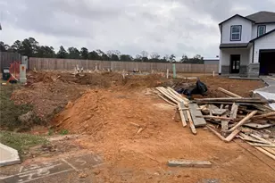 2402 Forshire Rd, Conroe, TX 77306 - Photo 2