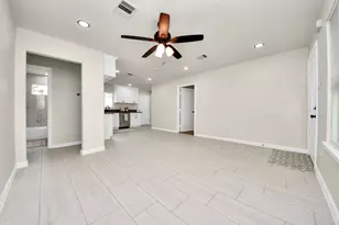 4802 Alvin St, Houston, TX 77033 - Photo 16