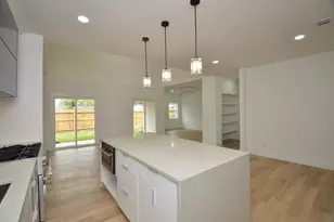 1207 Martin St, Houston, TX 77018 - Photo 8