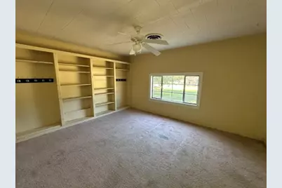 612 S East Street, Edna, TX 77957 - Photo 12
