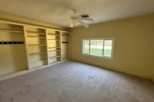 612 S East St, Edna, TX 77957 - Photo 12