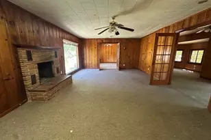 612 S East St, Edna, TX 77957 - Photo 6