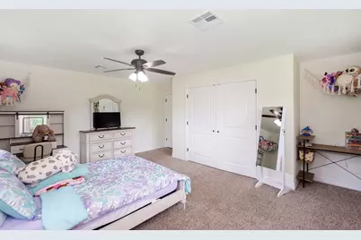 1055 S Anderson Street, Angleton, TX 77515 - Photo 16