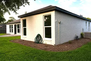 1722 Cherry Bend Dr, Houston, TX 77077 - Photo 30