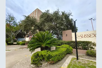 7520 Hornwood Drive #906, Houston, TX 77036 - Photo 2