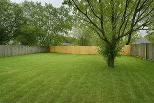 4819 Porter Ridge Dr, Houston, TX 77053 - Photo 18