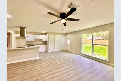 4819 Porter Ridge Drive, Houston, TX 77053 - Photo 4
