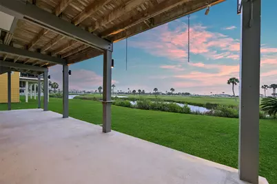 13957 Grambo Boulevard, Galveston, TX 77554 - Photo 40