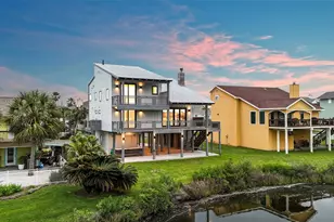 13957 Grambo Blvd, Galveston, TX 77554 - Photo 44