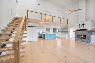 13957 Grambo Boulevard, Galveston, TX 77554 - Photo 10