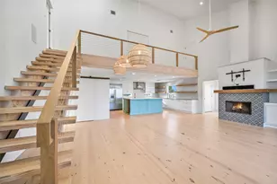 13957 Grambo Blvd, Galveston, TX 77554 - Photo 10