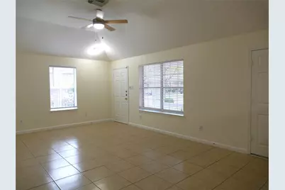 16327 Bettong Court, Sugar Land, TX 77498 - Photo 6