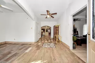 7021 Brownwood St, Houston, TX 77020 - Photo 12