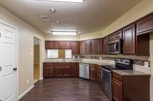 2438 Tall Ships Dr, Friendswood, TX 77546 - Photo 12