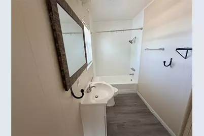 2809 1/2 Market Street #B, Baytown, TX 77520 - Photo 12