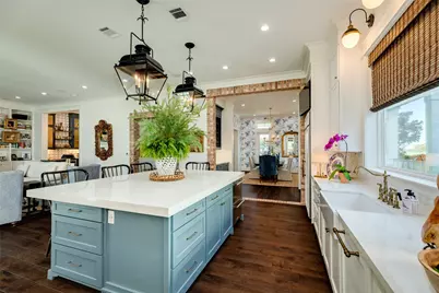 7 Caroline Street, Galveston, TX 77554 - Photo 18