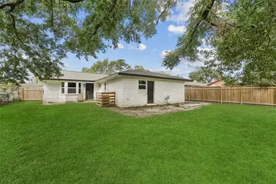 9618 Glenwood Forest Drive, Houston, TX 77078 - Photo 20