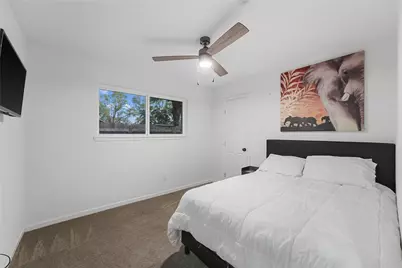 9618 Glenwood Forest Drive, Houston, TX 77078 - Photo 12