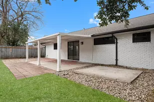 322 E Edgebrook Dr, Houston, TX 77034 - Photo 38