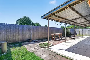 9918 Pierre Ct, Houston, TX 77089 - Photo 20