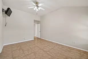 9918 Pierre Ct, Houston, TX 77089 - Photo 18