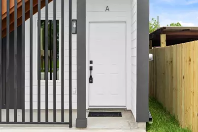 9725 Kerr Street #A, Houston, TX 77029 - Photo 2