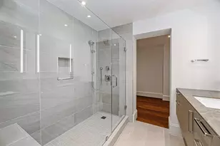 1701 Hermann Dr, Houston, TX 77004 - Photo 14