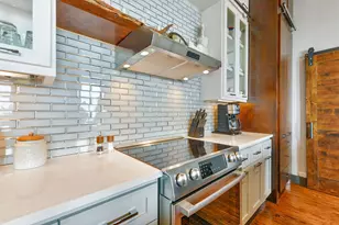 2400 Mechanic St, Galveston, TX 77550 - Photo 18