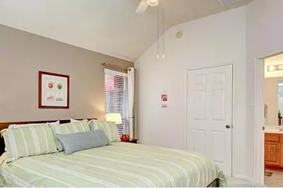 3 Gilded Crest Court, The Woodlands, TX 77382 - Photo 6