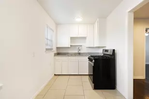 8451 1/2 Howard Dr, Houston, TX 77017 - Photo 8