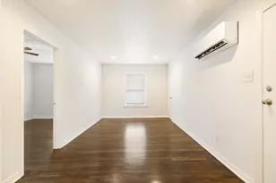 8451 1/2 Howard Dr, Houston, TX 77017 - Photo 6