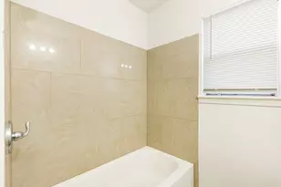 8451 1/2 Howard Dr, Houston, TX 77017 - Photo 4