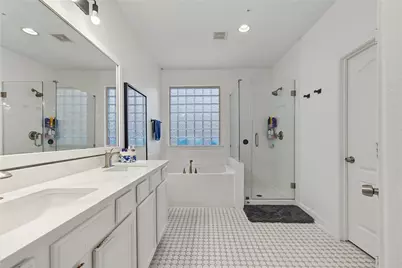 11 Tillamook Court, Spring, TX 77389 - Photo 18