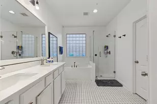 11 Tillamook Ct, Spring, TX 77389 - Photo 18