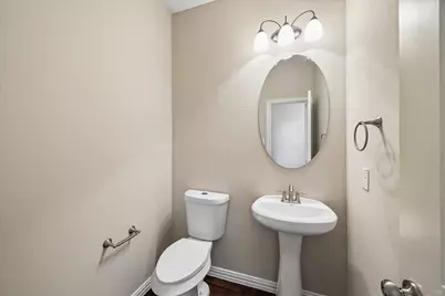 660 Oak Circle Drive E, Conroe, TX 77301 - Photo 14