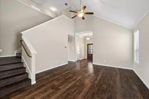 660 Oak Cir Dr E, Conroe, TX 77301 - Photo 6
