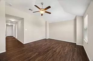 660 Oak Cir Dr E, Conroe, TX 77301 - Photo 22