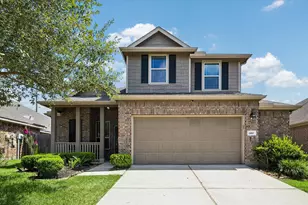 660 Oak Cir Dr E, Conroe, TX 77301 - Photo 1