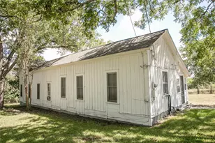 12819 W Burton St, Burton, TX 77835 - Photo 6