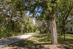 12819 W Burton St, Burton, TX 77835 - Photo 2