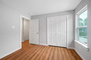 8217 Crestview Dr, Houston, TX 77028 - Photo 16