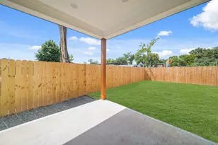 7817 Beckley St, Houston, TX 77088 - Photo 24
