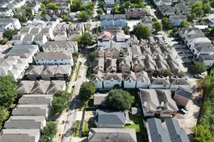 5845 Darling St, Houston, TX 77007 - Photo 4