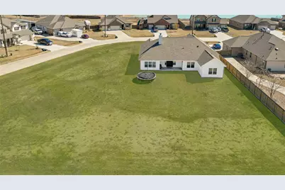 12371 N Chestnut Hills Drive, Conroe, TX 77303 - Photo 8