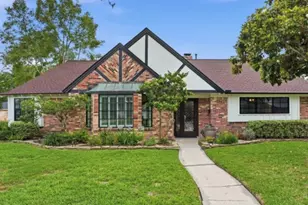 5927 Valkeith Dr, Houston, TX 77096 - Photo 1