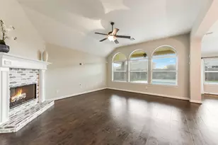 16718 Lake Limestone Ln, Houston, TX 77044 - Photo 8