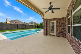 16718 Lake Limestone Ln, Houston, TX 77044 - Photo 42