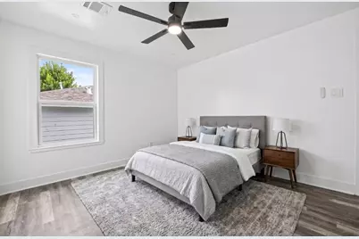 913 Bennington, Houston, TX 77022 - Photo 8