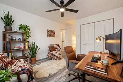 913 Bennington, Houston, TX 77022 - Photo 10